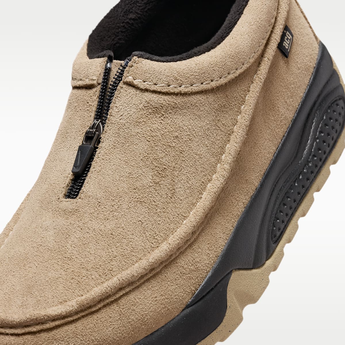 Nike ACG Izy Men's Shoes - Khaki/Black/Limestone/Limestone - Image 7