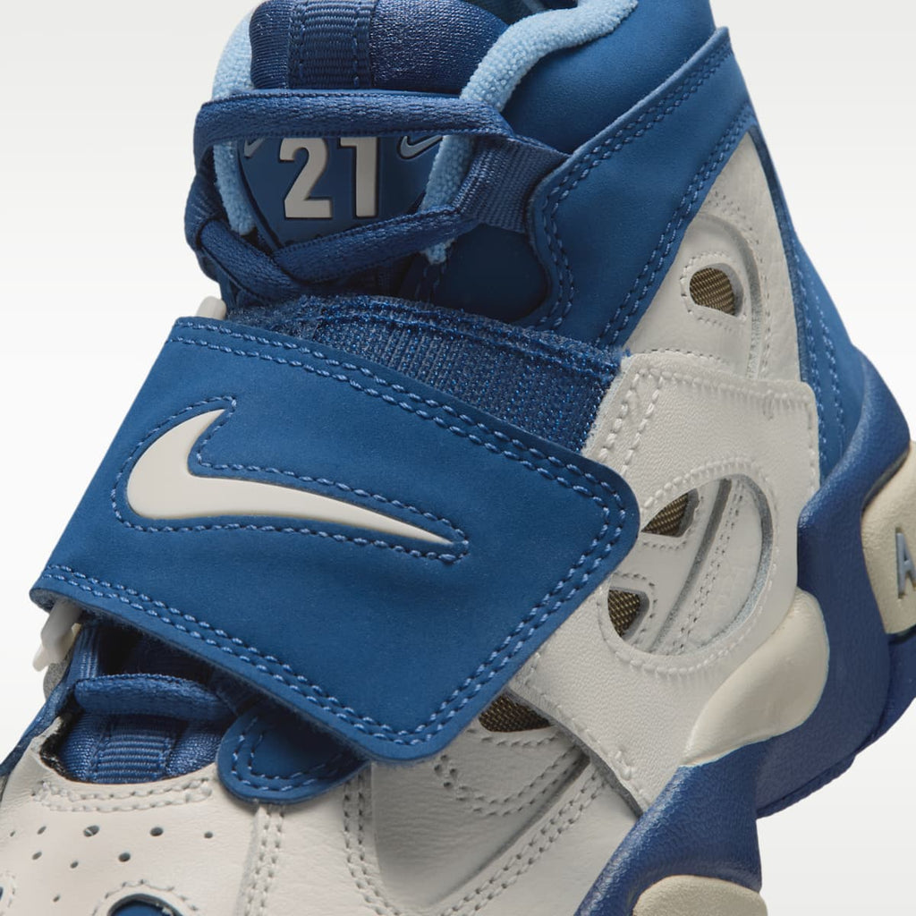 Nike Air Diamond Turf II Big Kids' Shoes - Sail/Blue Grey/Metallic Gold/Mystic Navy - Image 7