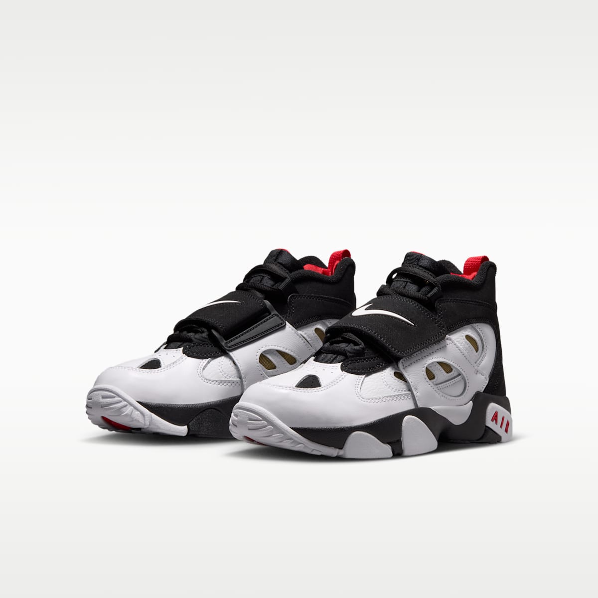 Nike Air Diamond Turf II Big Kids' Shoes - Black/Fire Red/Metallic Gold/White - Image 5