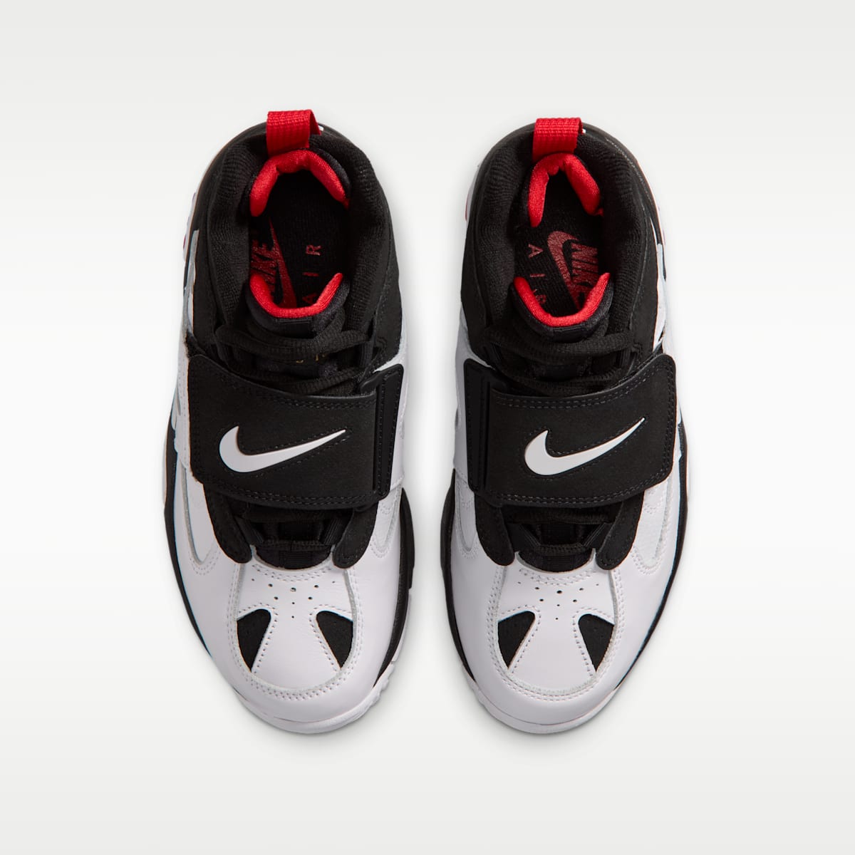 Nike Air Diamond Turf II Big Kids' Shoes - Black/Fire Red/Metallic Gold/White - Image 4