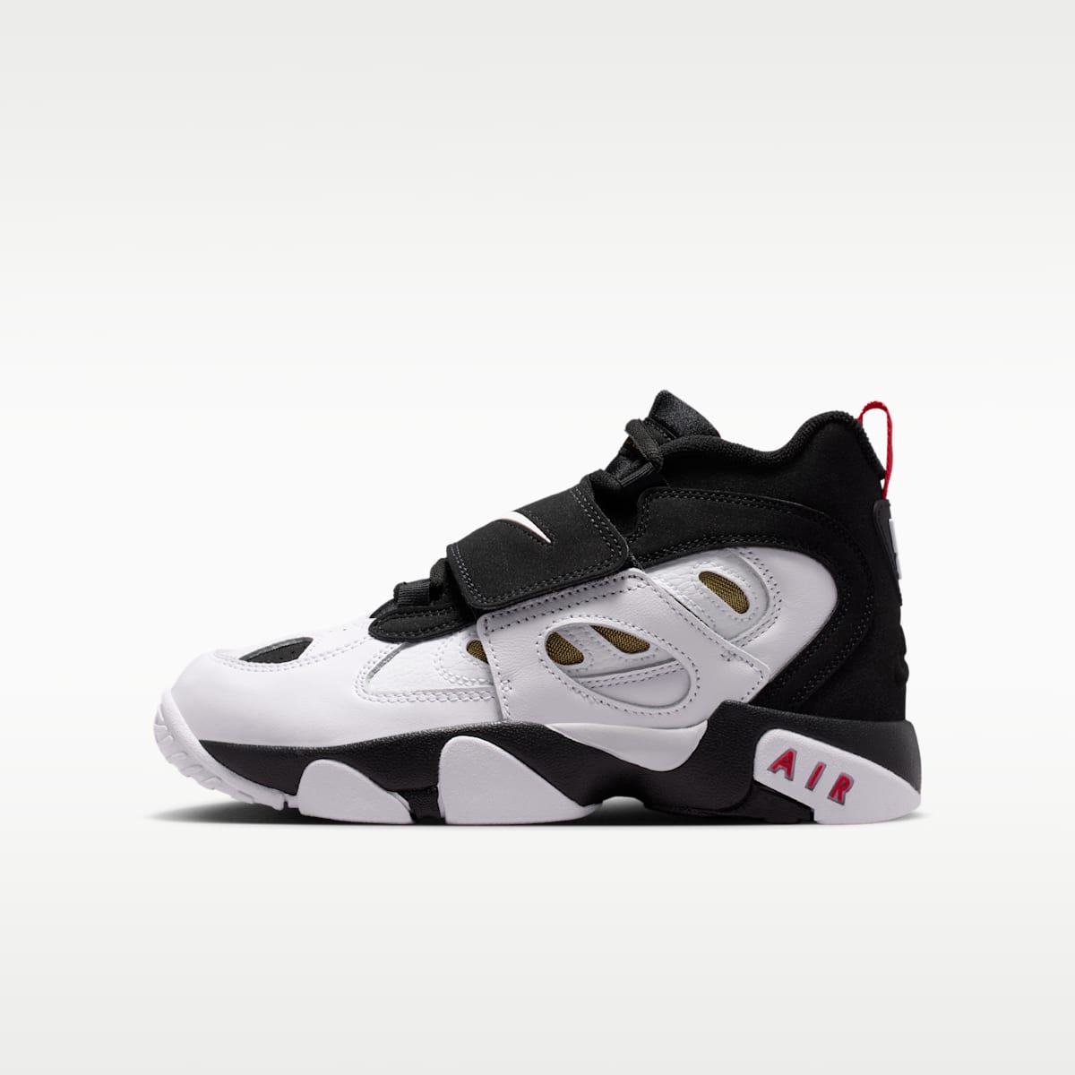 Nike Air Diamond Turf II Big Kids' Shoes - Black/Fire Red/Metallic Gold/White - Image 1