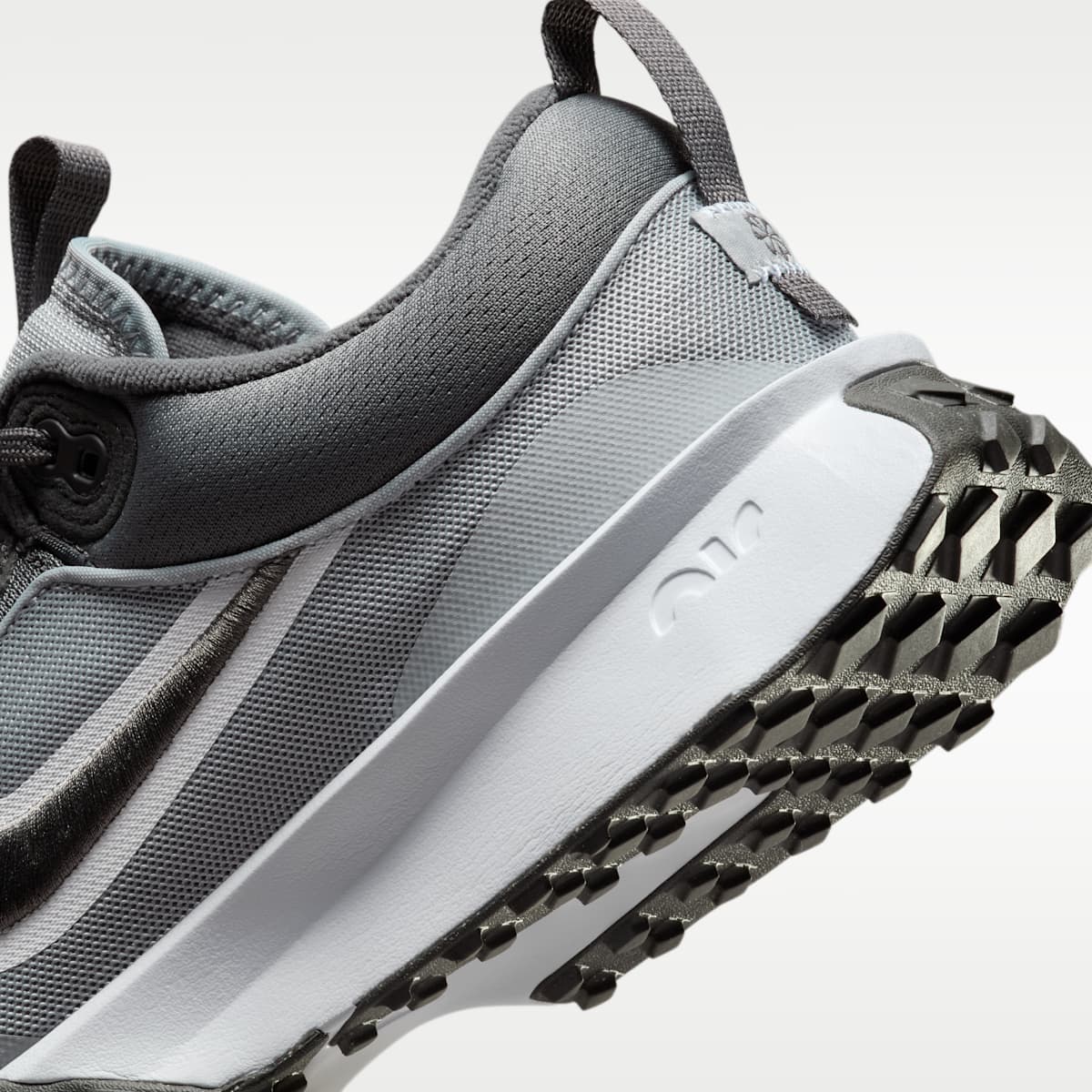Nike Air Diamond Varsity Turf Men's Baseball Shoes - Wolf Grey/White/Iron Grey - Image 8