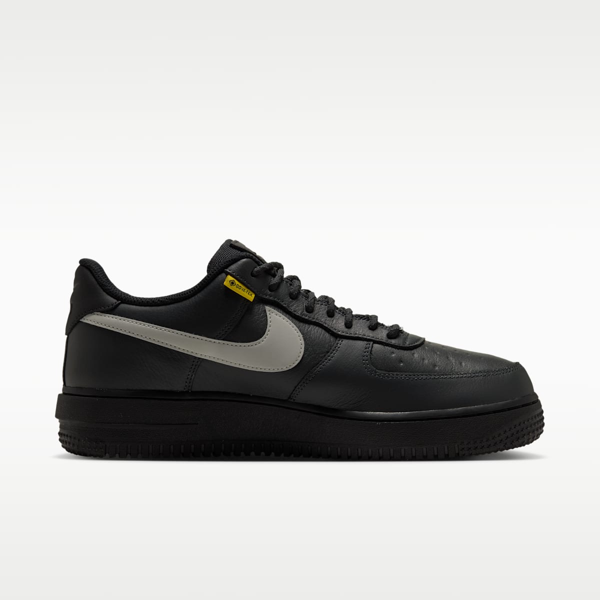 Air Force 1 GORE-TEX Vibram Men's Shoes - Black Pine/Black/Pink Foam/Tech Grey - Image 3
