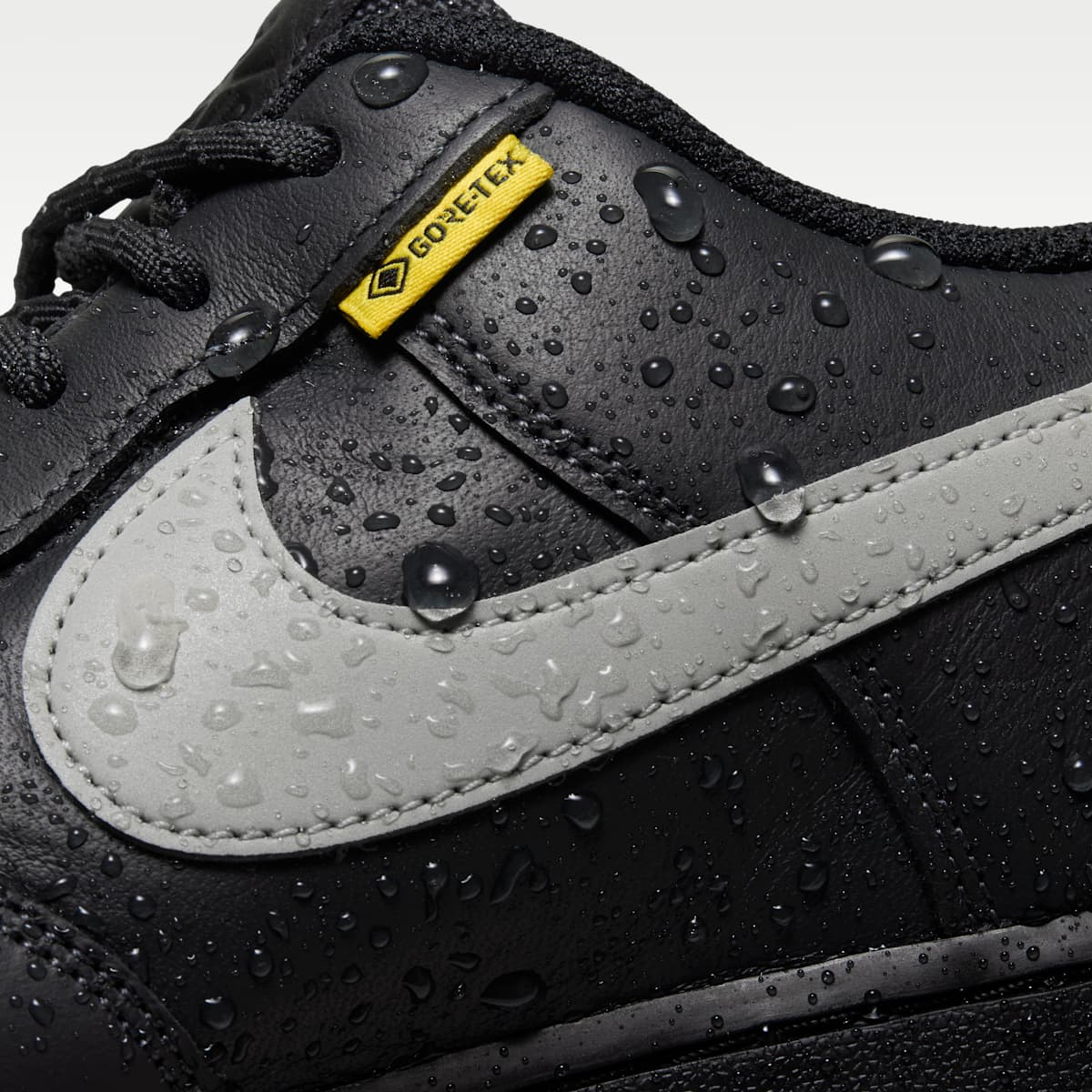 Air Force 1 GORE-TEX Vibram Men's Shoes - Black Pine/Black/Pink Foam/Tech Grey - Image 9