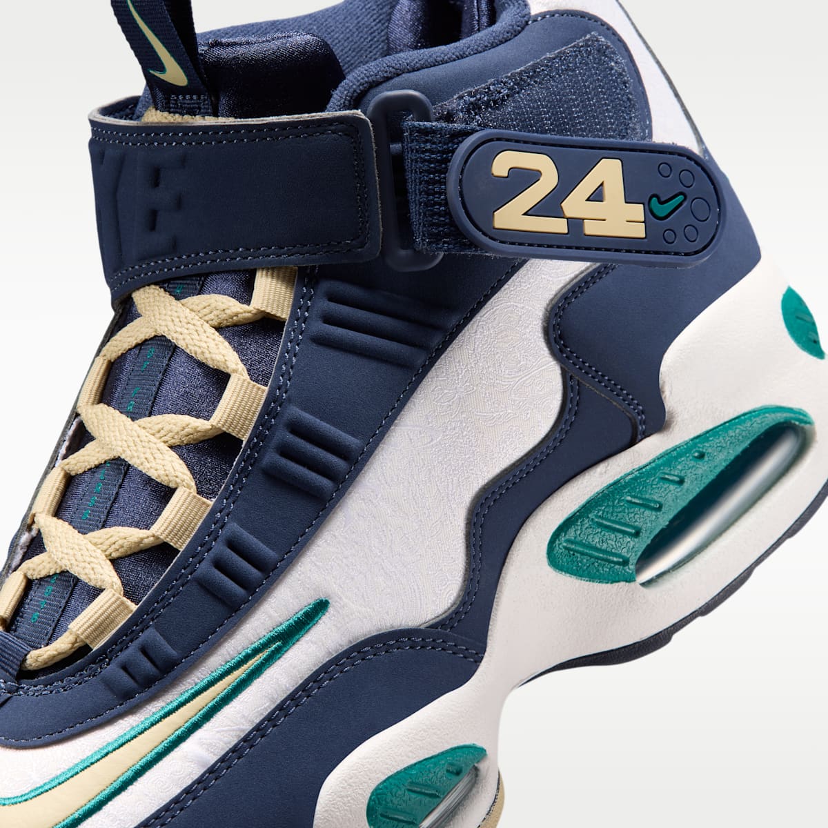 Nike Air Griffey Max 1 Men's Shoes - Midnight Navy/Fresh Water/Summit White/Team Gold - Image 7