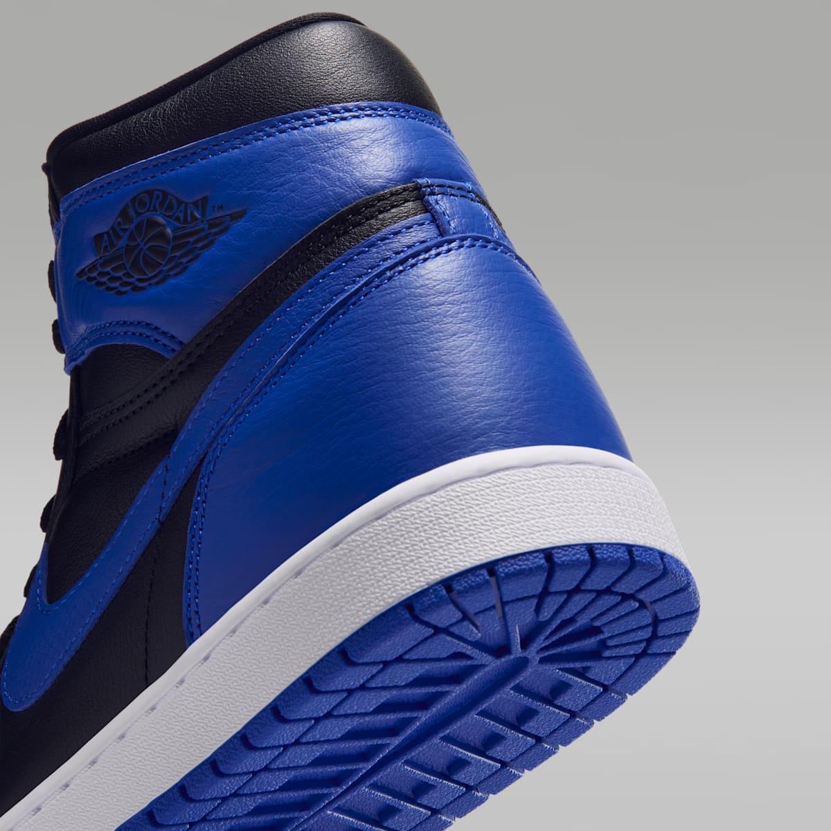 Air Jordan 1 High OG "Royal" Men's Shoes - Black/White/Game Royal - Image 8