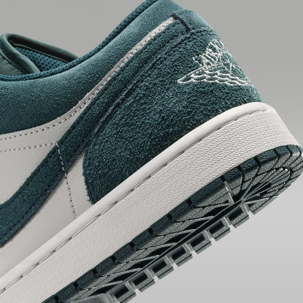 Air Jordan 1 Low Men's Shoes - Midnight Spruce/Pale Ivory/Light Orewood Brown - Image 8