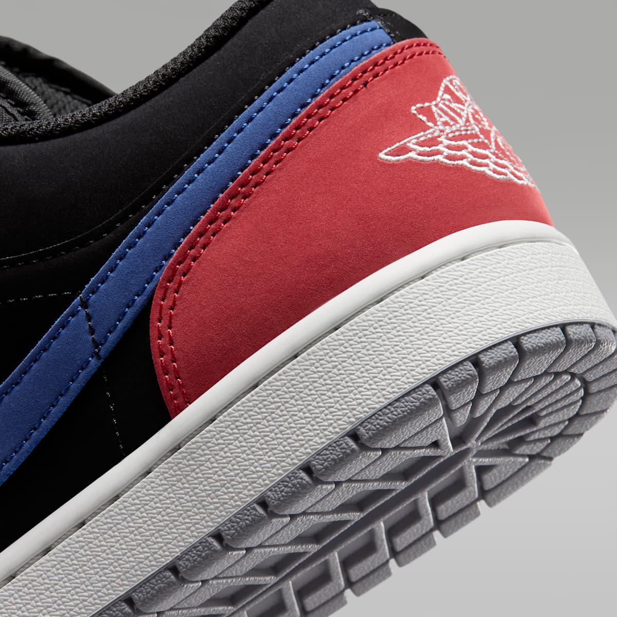 Air Jordan 1 Low Men's Shoes - Black/True Blue/Varsity Red/Summit White - Image 8