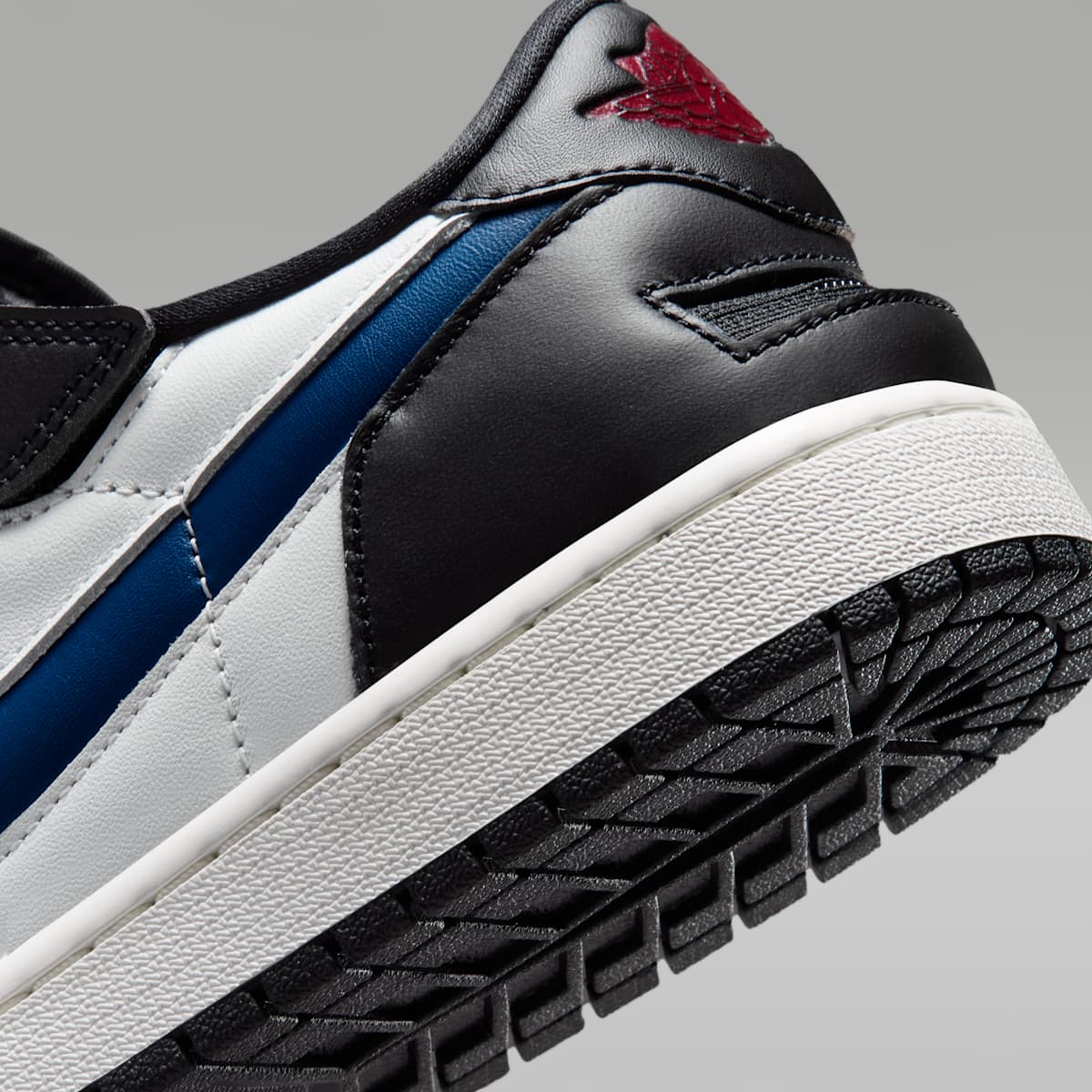 Air Jordan 1 Low EasyOn Men's Shoes - Black/True Blue/Summit White/Varsity Red - Image 8