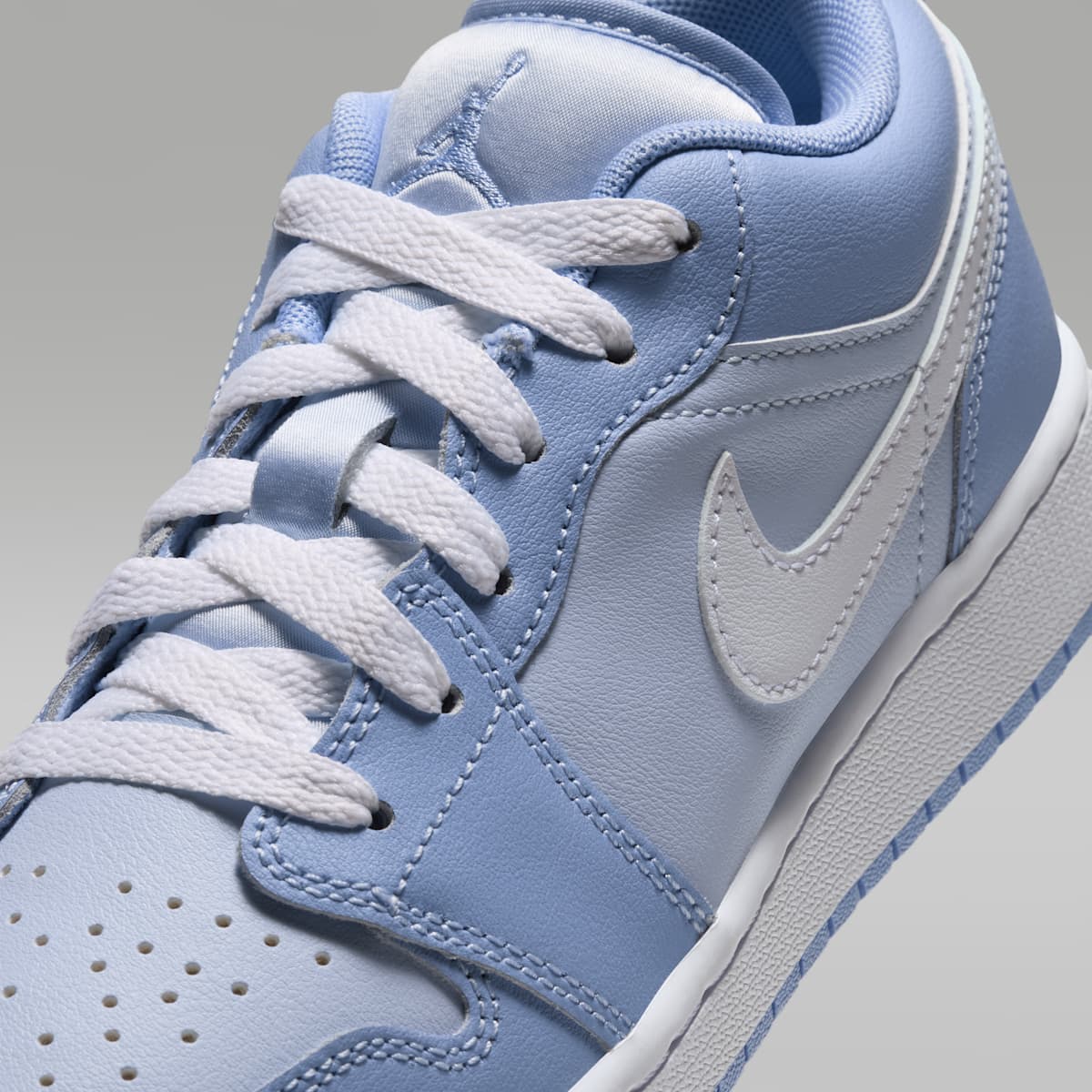 Air Jordan 1 Low Big Kids' Shoes - Aluminum/White/Hydrogen Blue - Image 7