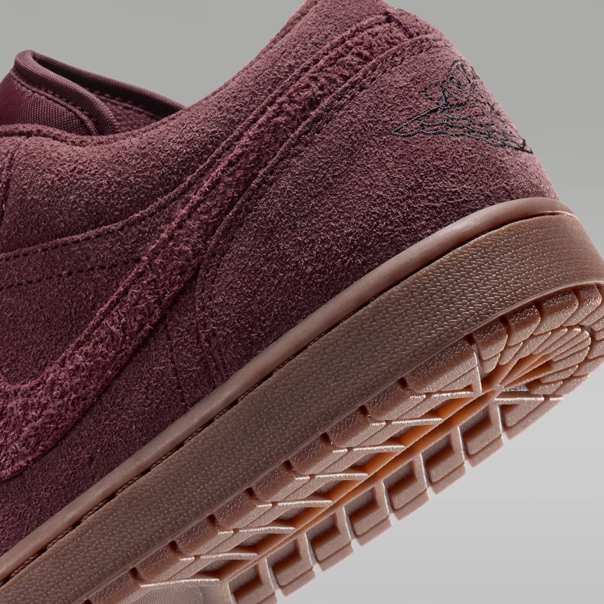 Air Jordan 1 Low SE Men's Shoes - Dark Team Red/Gum Medium Brown/Black - Image 8