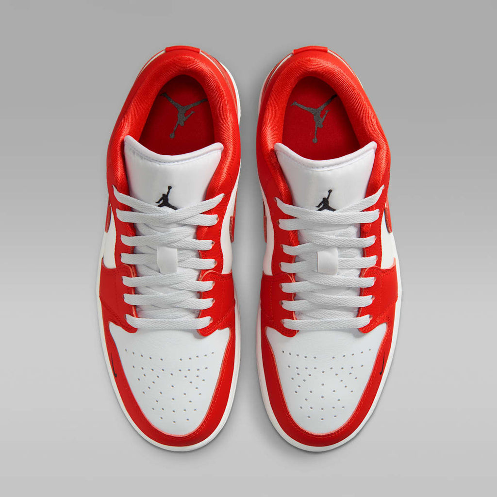 Air Jordan 1 Low SE Men's Shoes - Chile Red/Summit White/Pure Platinum/Black - Image 4