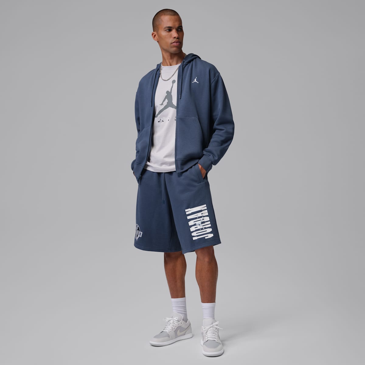 Air Jordan 1 Low SE Men's Shoes - Off White/Soft Pearl/Light Smoke Grey - Image 9