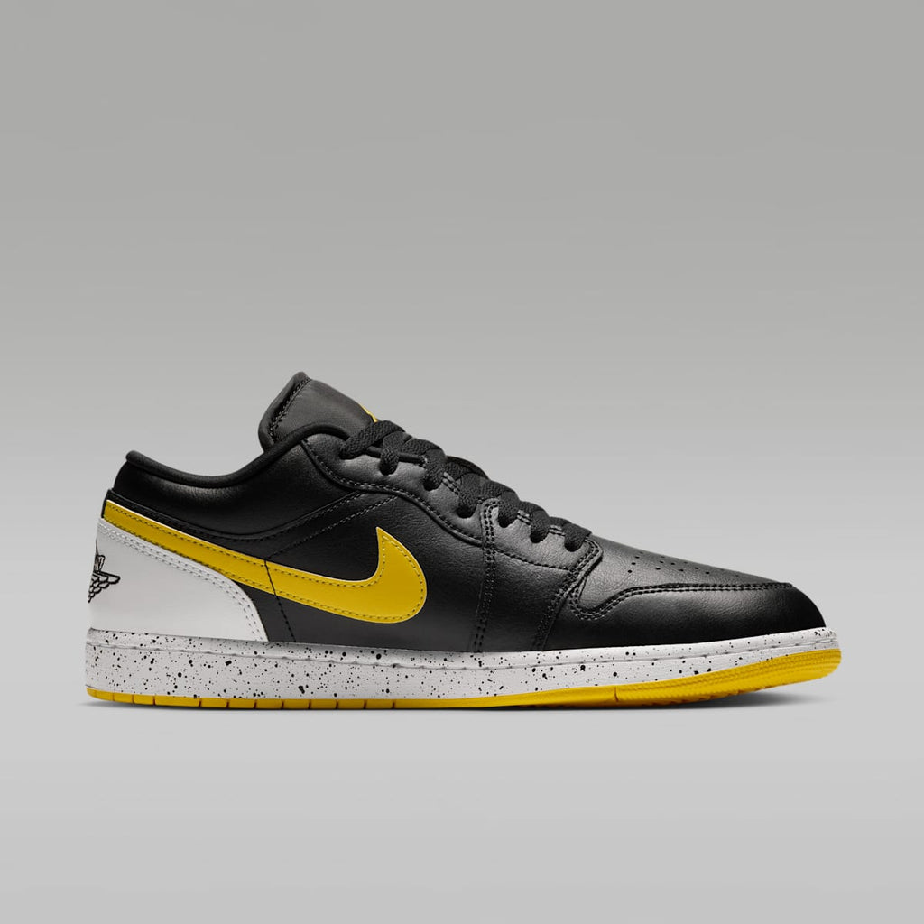 Air Jordan 1 Low SE Men's Shoes - Black/White/Tour Yellow - Image 3