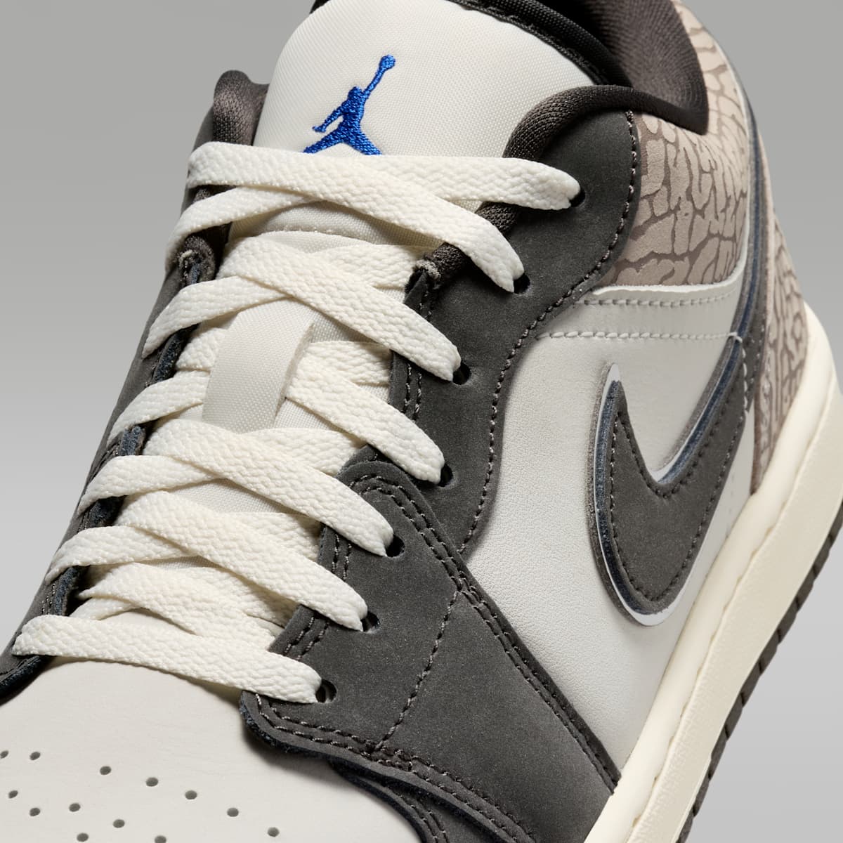 Air Jordan 1 Low SE Men's Shoes - Sail/Deep Pewter/Gamma Grey/Game Royal - Image 7