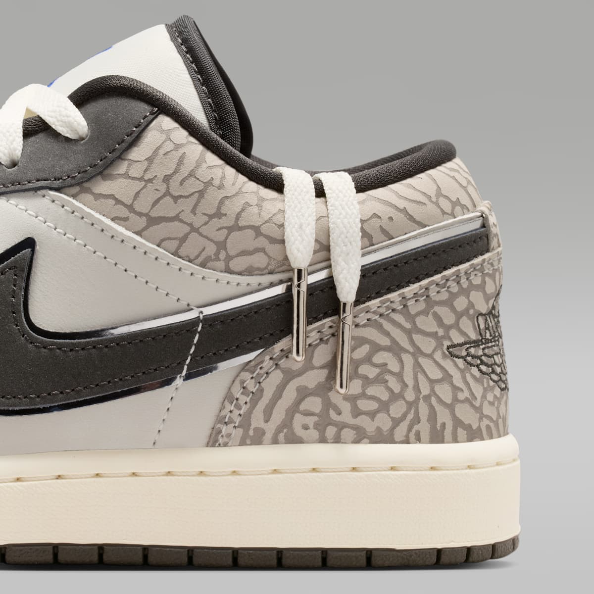Air Jordan 1 Low SE Men's Shoes - Sail/Deep Pewter/Gamma Grey/Game Royal - Image 9