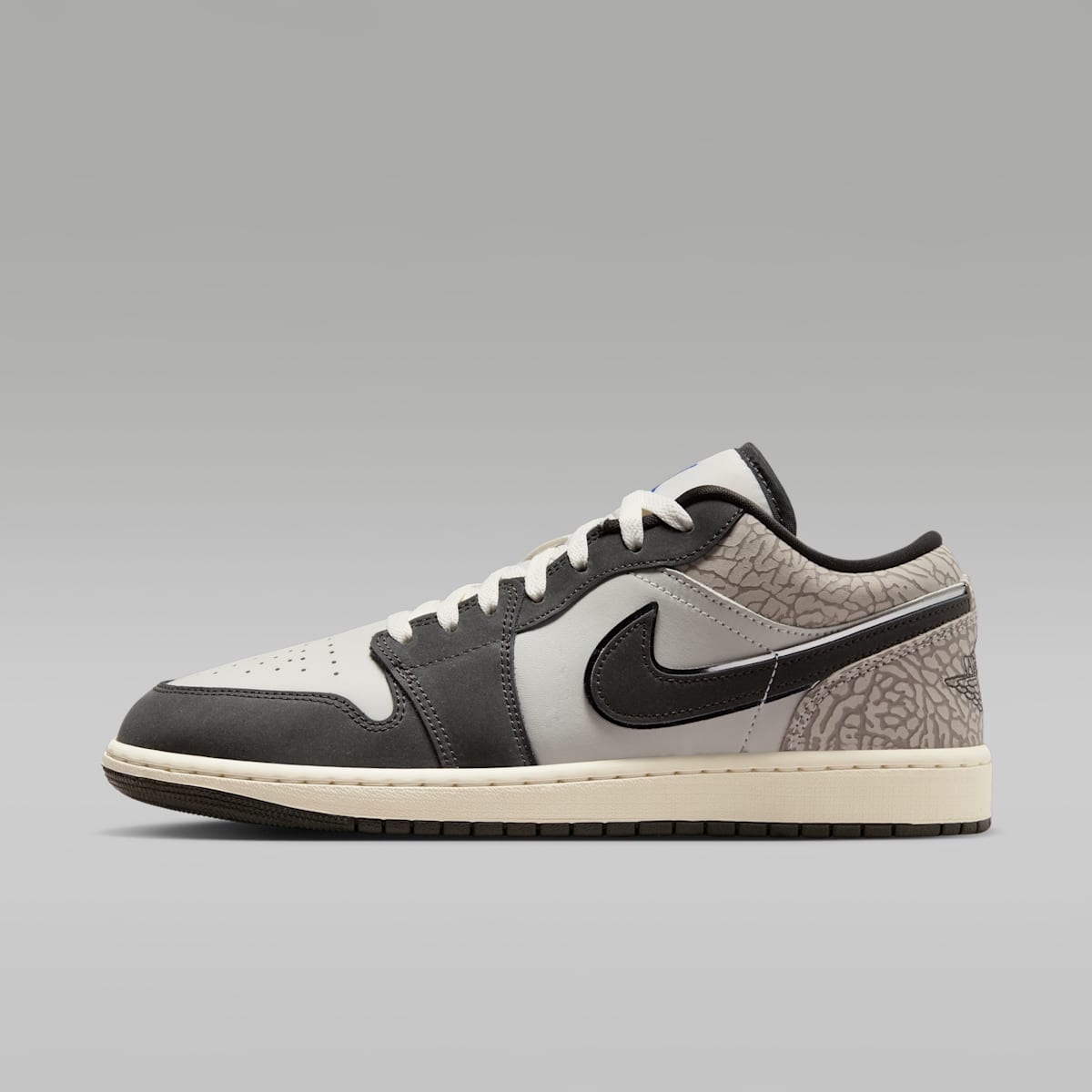 Air Jordan 1 Low SE Men's Shoes - Sail/Deep Pewter/Gamma Grey/Game Royal - Image 1