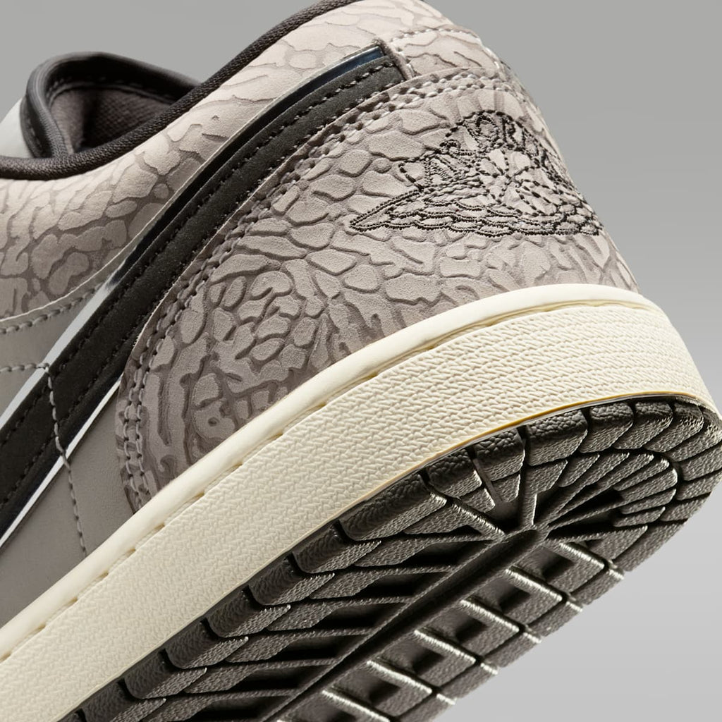 Air Jordan 1 Low SE Men's Shoes - Sail/Deep Pewter/Gamma Grey/Game Royal - Image 8