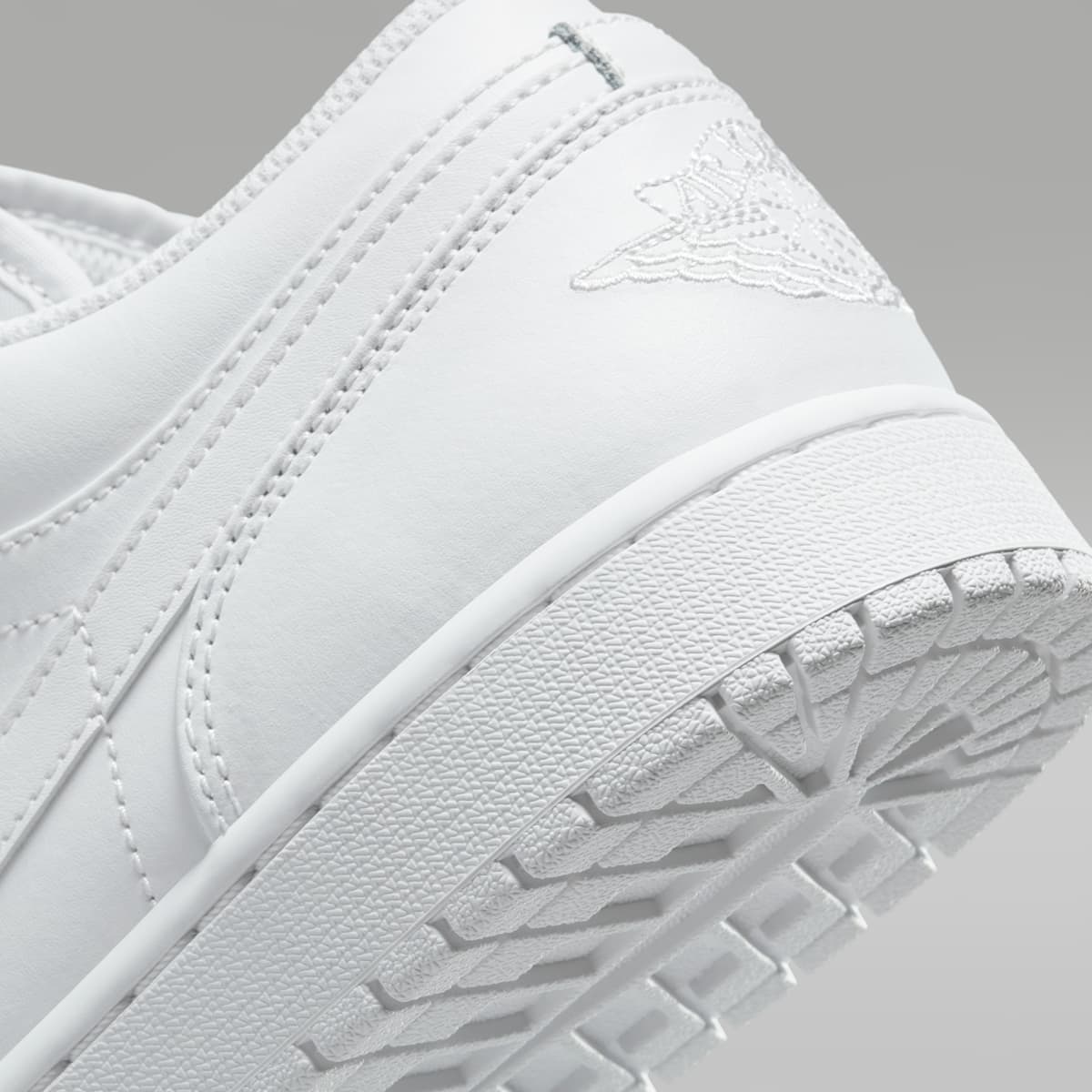 Air Jordan 1 Low Men's Shoes - White/White/White - Image 8