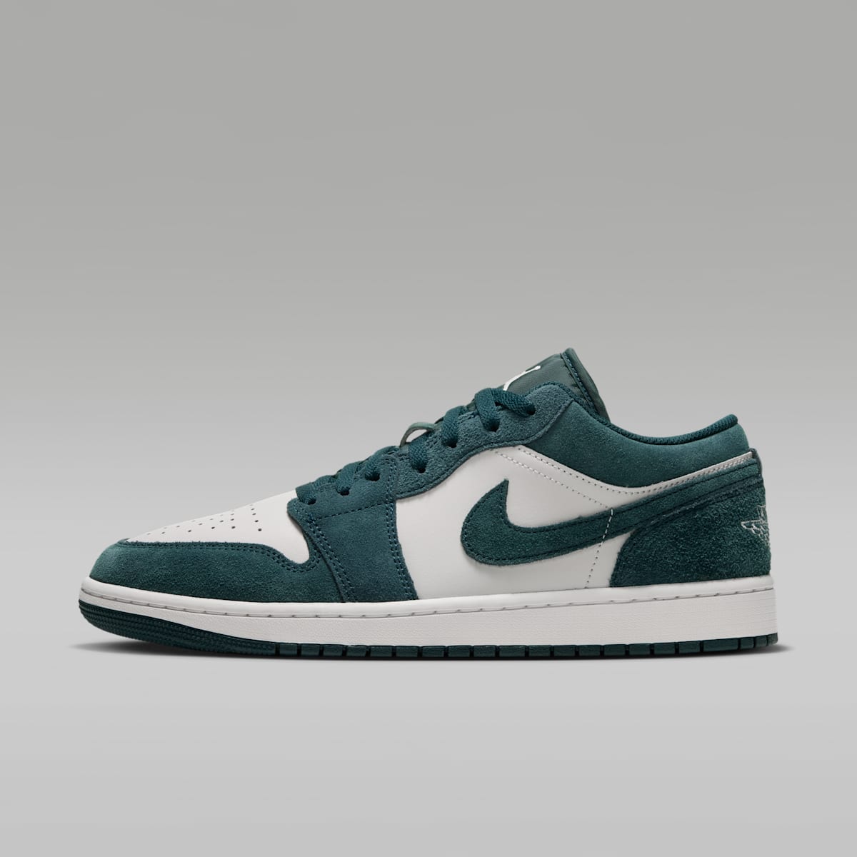 Air Jordan 1 Low Men's Shoes - Midnight Spruce/Pale Ivory/Light Orewood Brown - Image 1