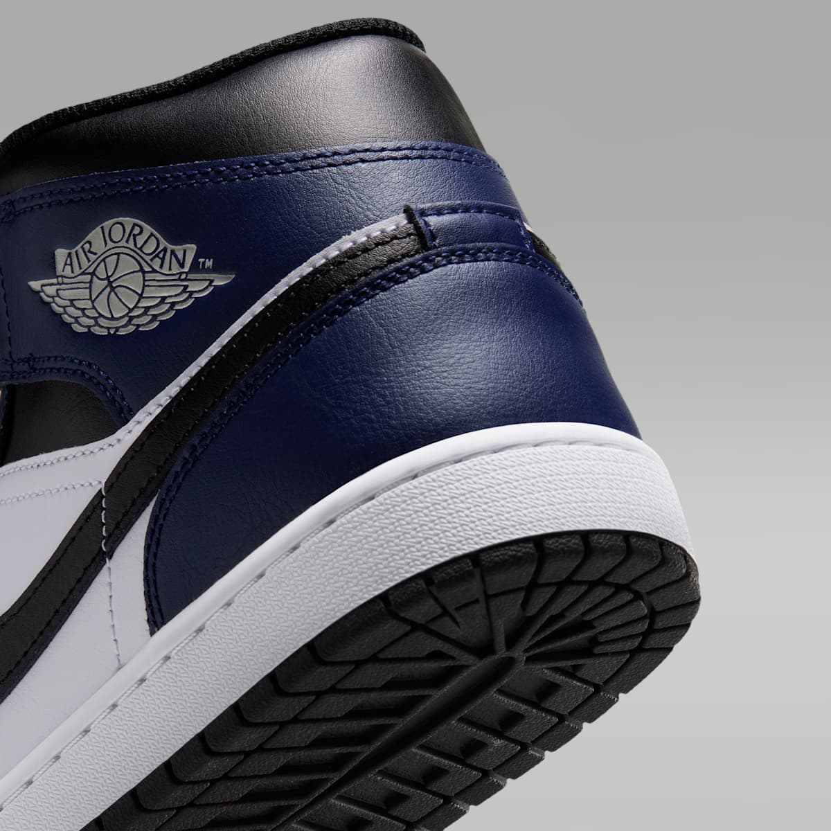 Women's Air Jordan 1 Mid Men's Shoes - White/College Navy/White/Tech Grey