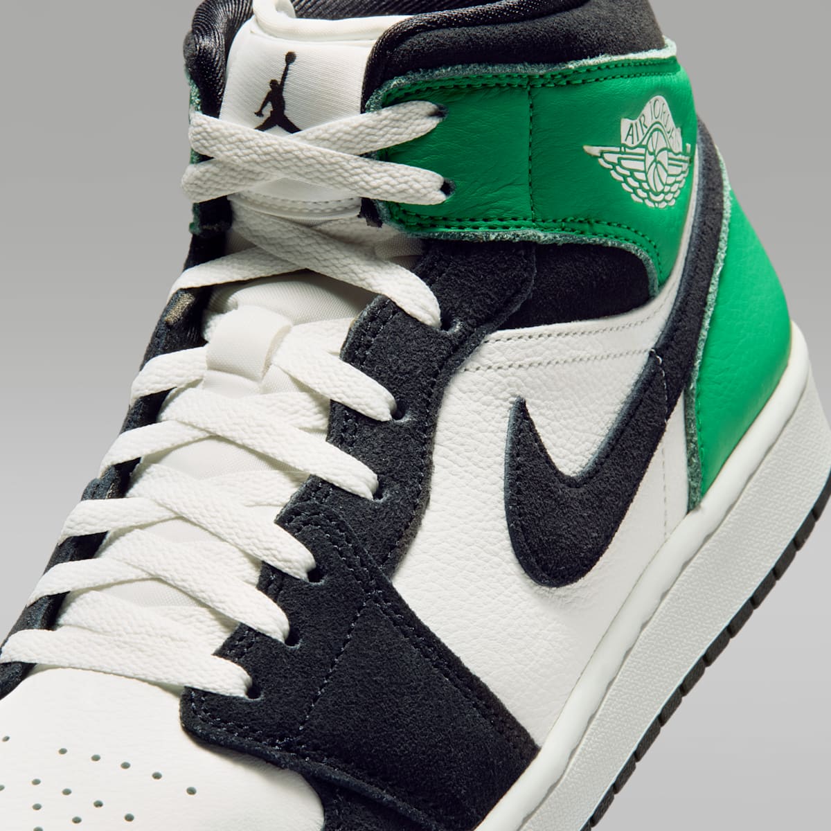 Air Jordan 1 Mid SE Men's Shoes - Summit White/Lucky Green/University Gold/Black - Image 7