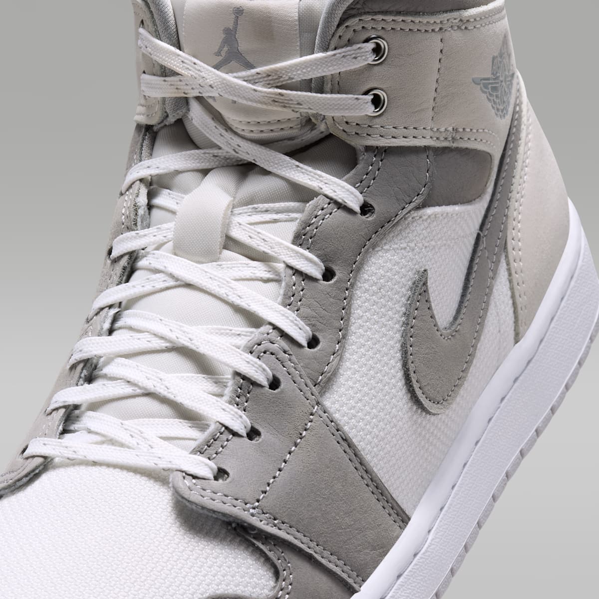 Air Jordan 1 Mid SE Men's Shoes - Summit White/Phantom/Sail/Light Smoke Grey - Image 7