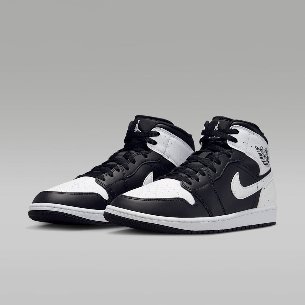 Air Jordan 1 Mid SE Men's Shoes - Black/Black/White - Image 5