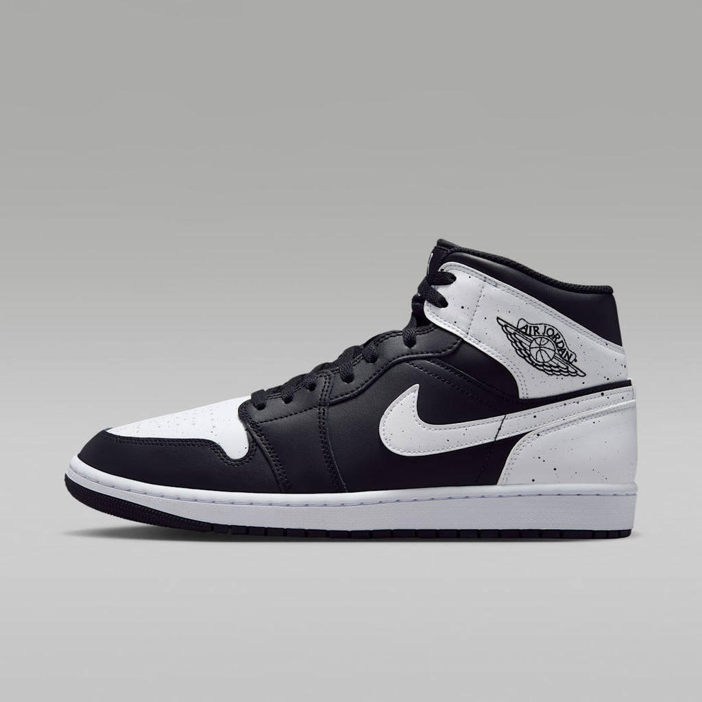 Air Jordan 1 Mid SE Men's Shoes - Black/Black/White - Image 1