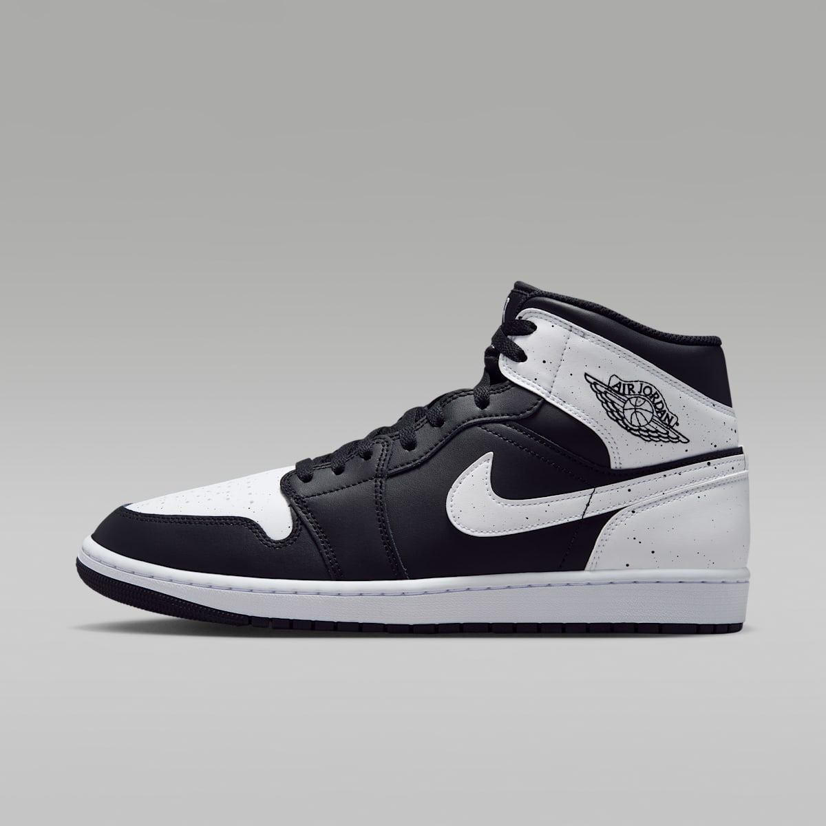 Air Jordan 1 Mid SE Men's Shoes - Black/Black/White - Image 1