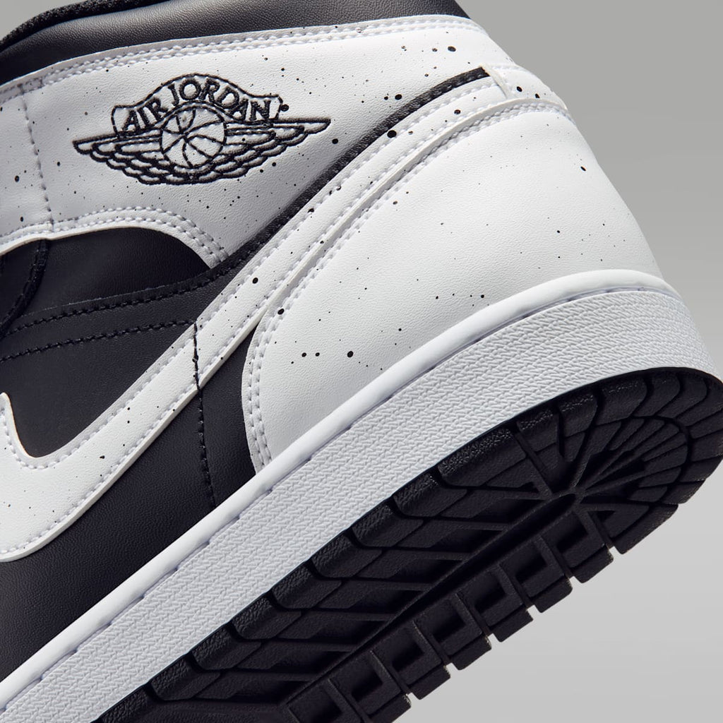 Air Jordan 1 Mid SE Men's Shoes - Black/Black/White - Image 8