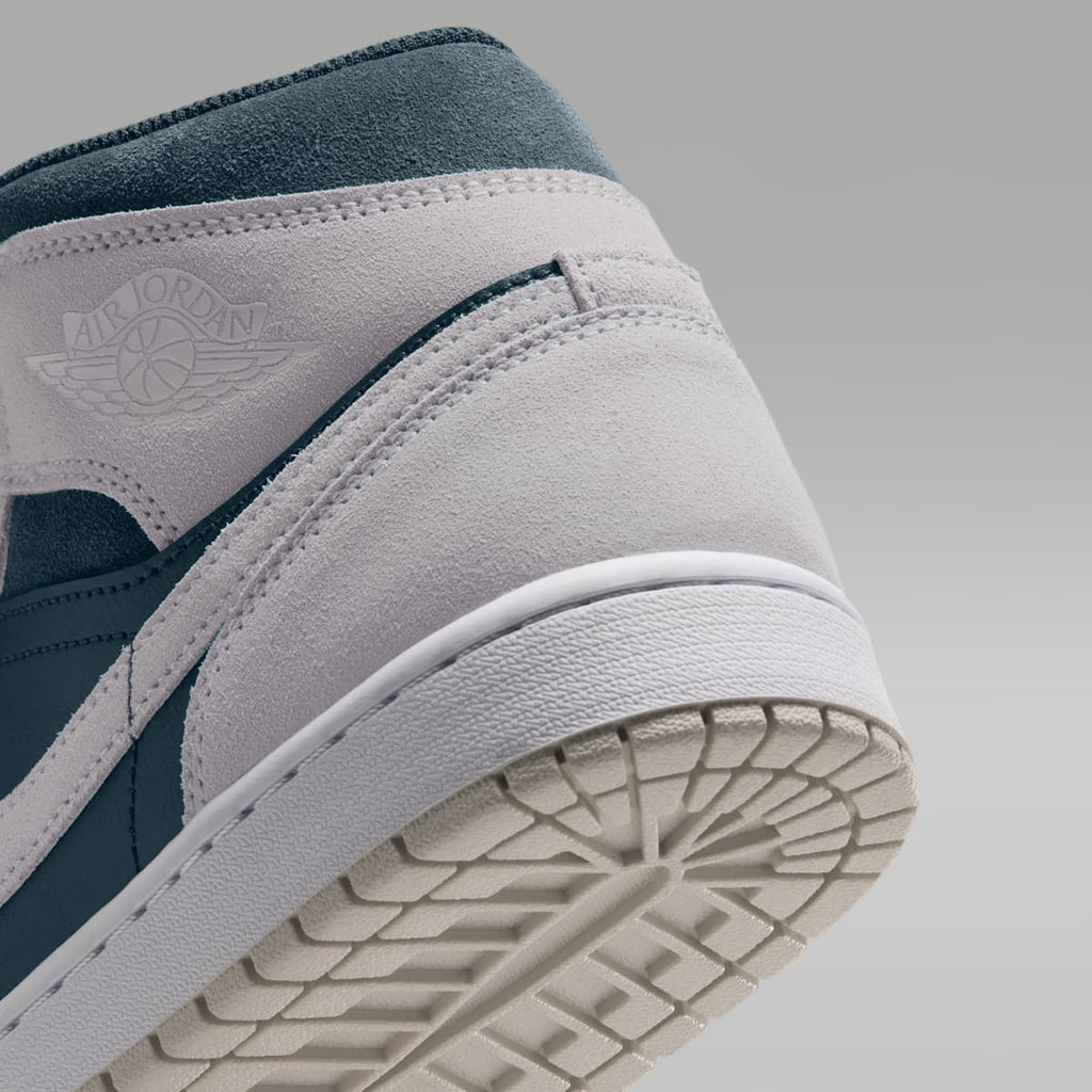 Air Jordan 1 Mid Men's Shoes - Light Orewood Brown/Midnight Spruce/White/Pale Ivory - Image 8