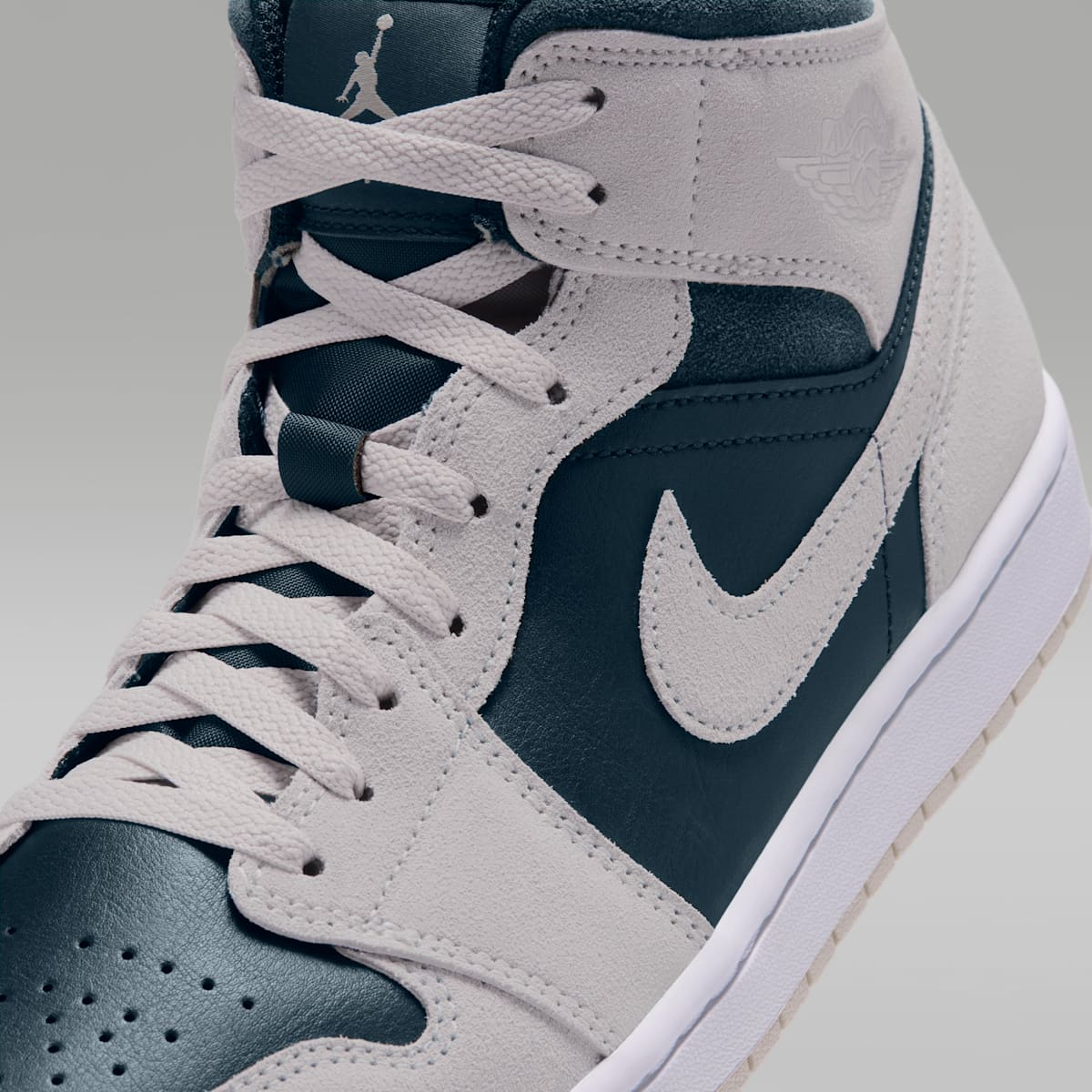Air Jordan 1 Mid Men's Shoes - Light Orewood Brown/Midnight Spruce/White/Pale Ivory - Image 7