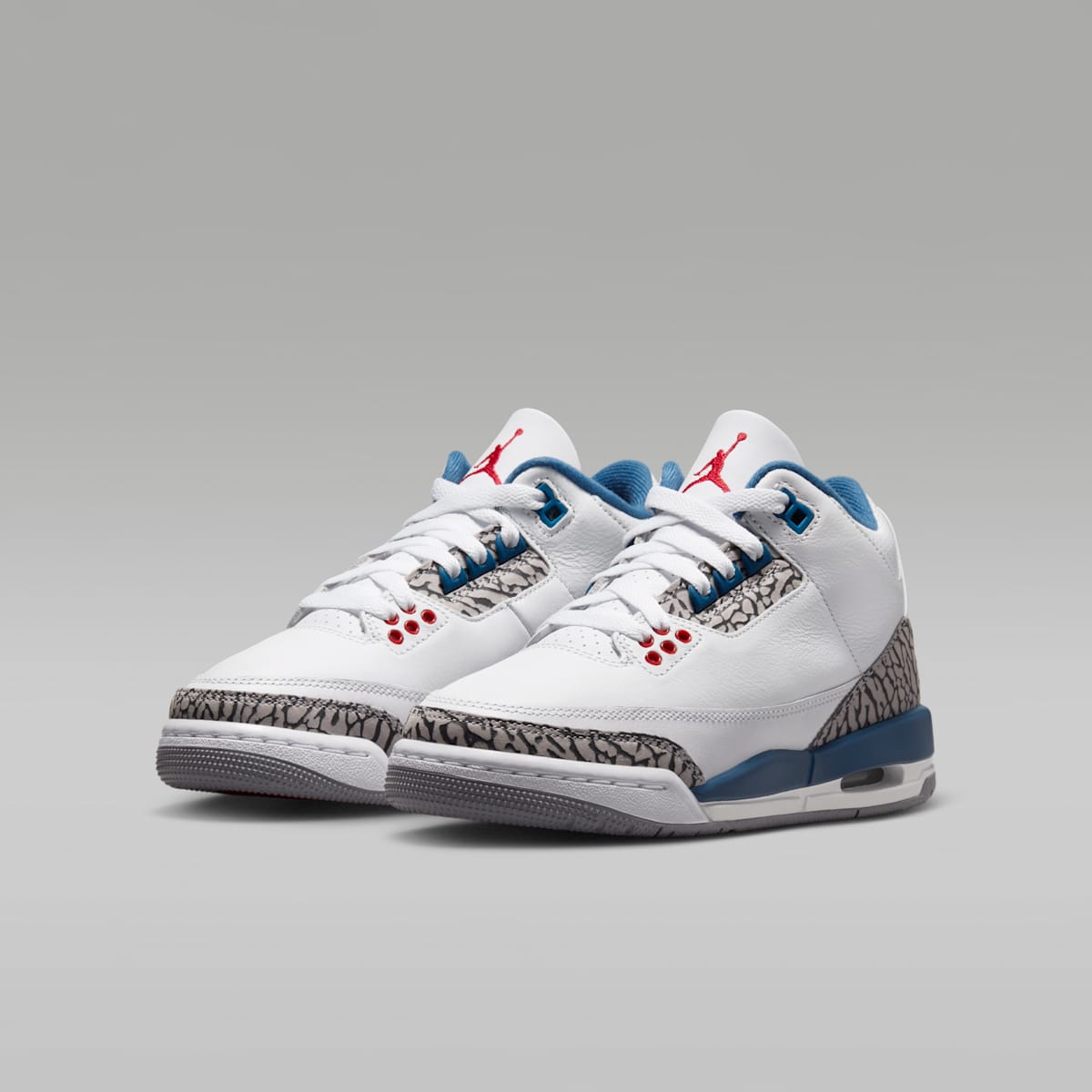 Air Jordan 3 Retro "True Blue" Big Kids' Shoes - White/True Blue/Cement Grey/Fire Red - Image 5
