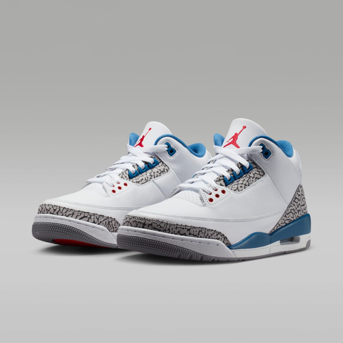 Air Jordan 3 Retro "True Blue" Men's Shoes - White/True Blue/Fire Red - Image 5
