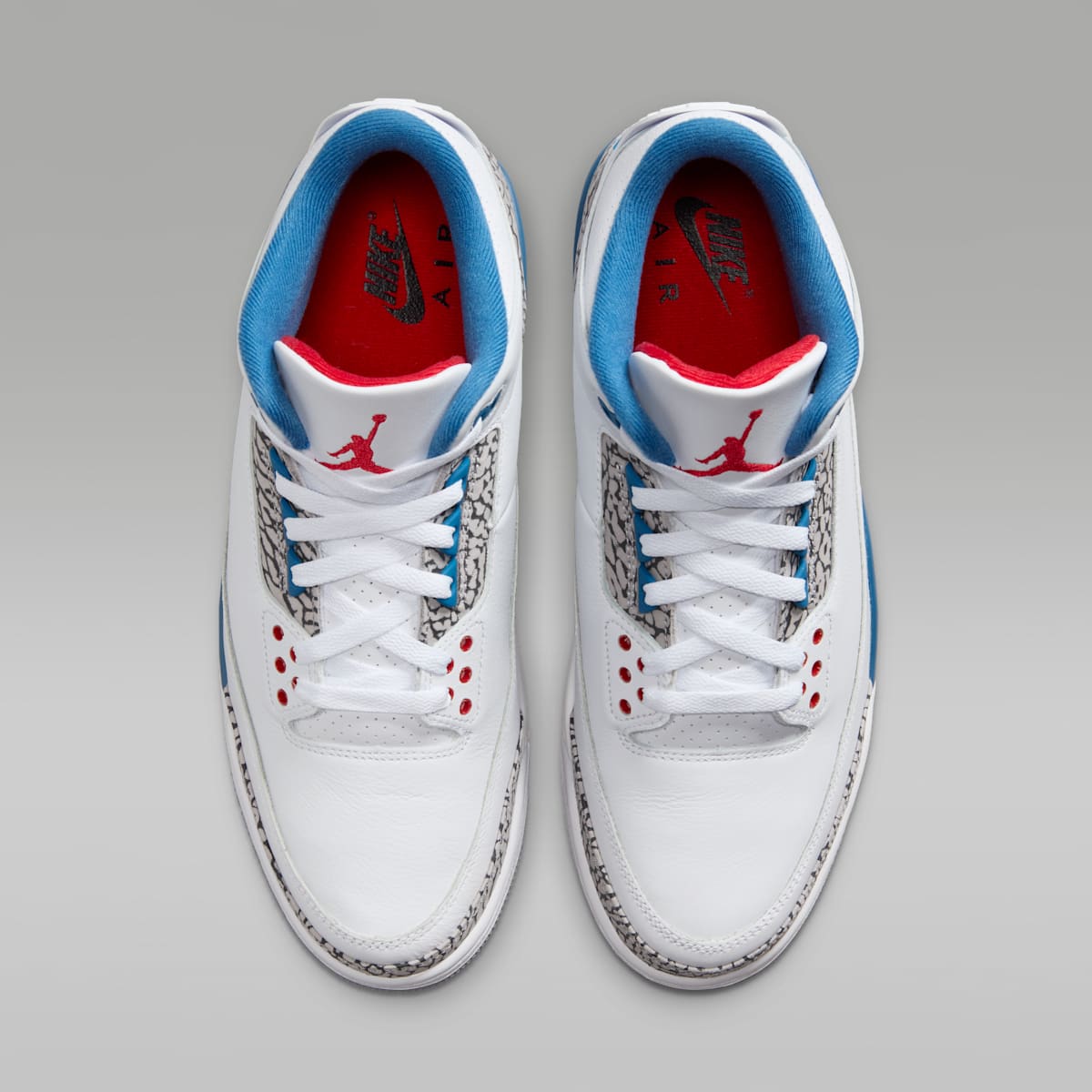 Air Jordan 3 Retro "True Blue" Men's Shoes - White/True Blue/Fire Red - Image 4