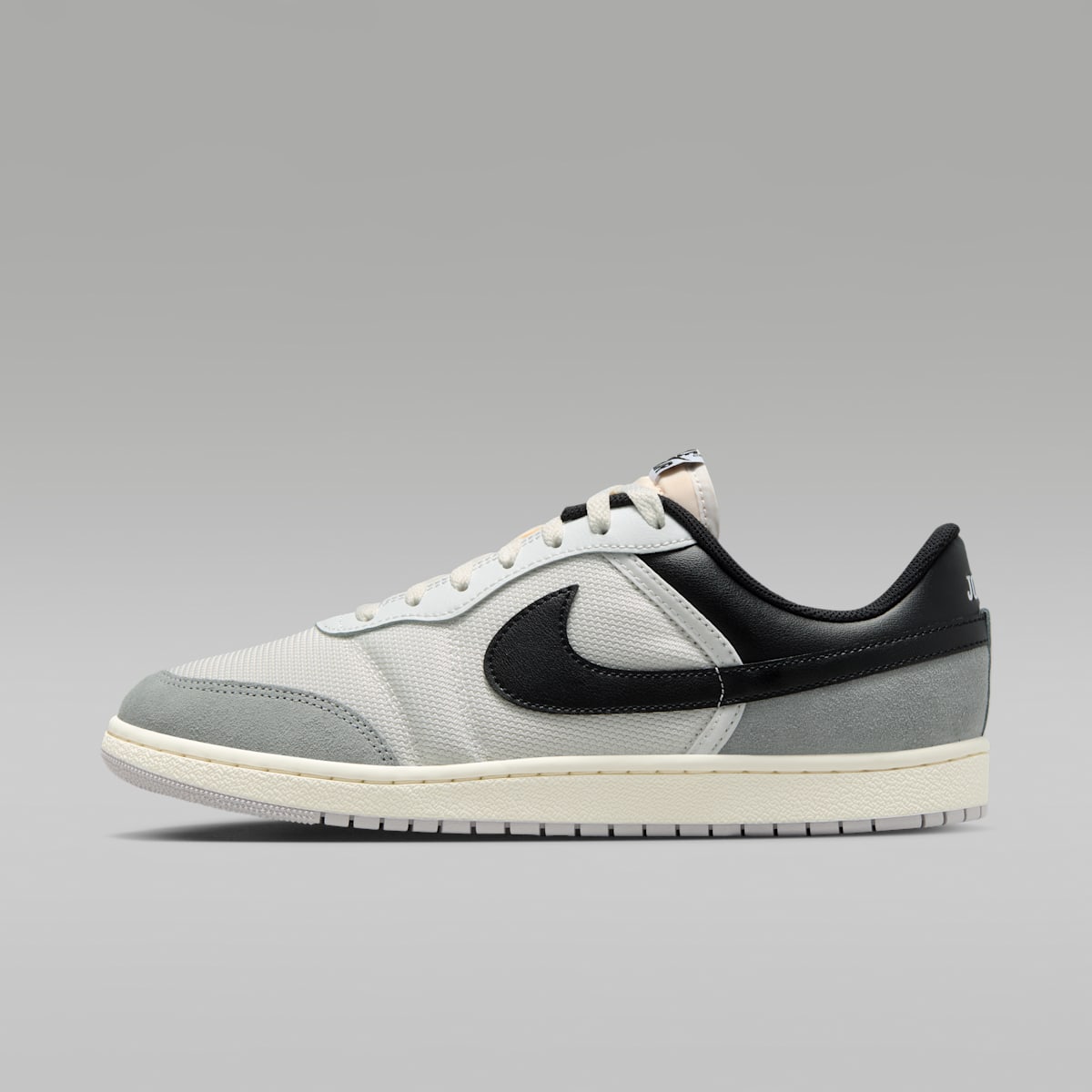 Air Jordan Skyline Low Men's Shoes - Summit White/Light Smoke Grey/Neutral Grey/Black - Image 1