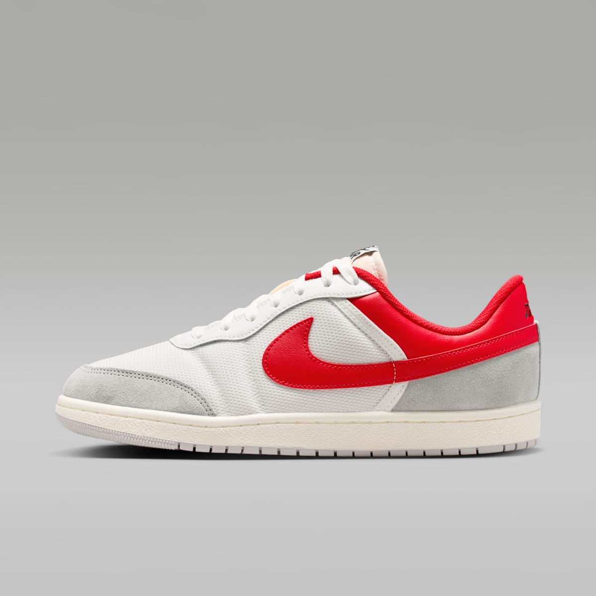 Air Jordan Skyline Low Men's Shoes - Summit White/University Red/Light Smoke Grey/Black - Image 1