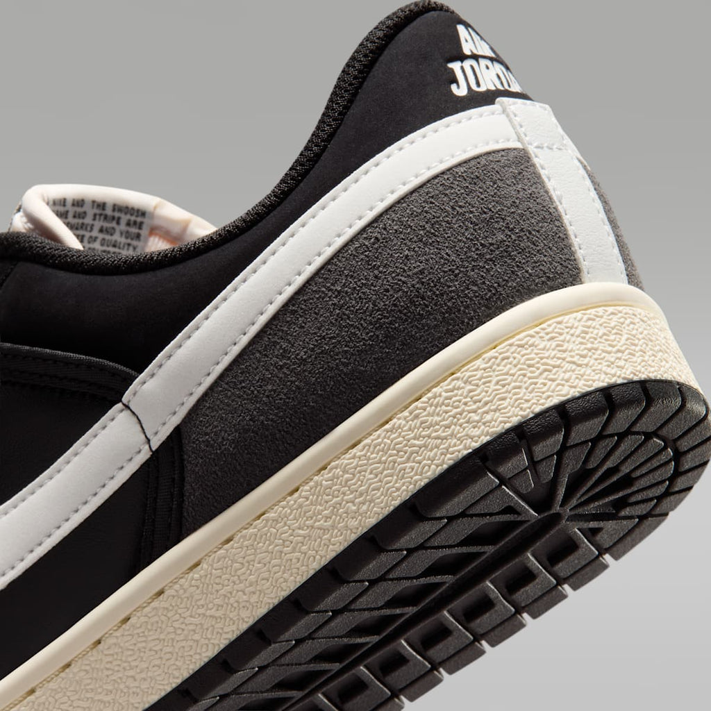 Air Jordan Skyline Low LE Men's Shoes - Black/Off White/Anthracite/Black - Image 8