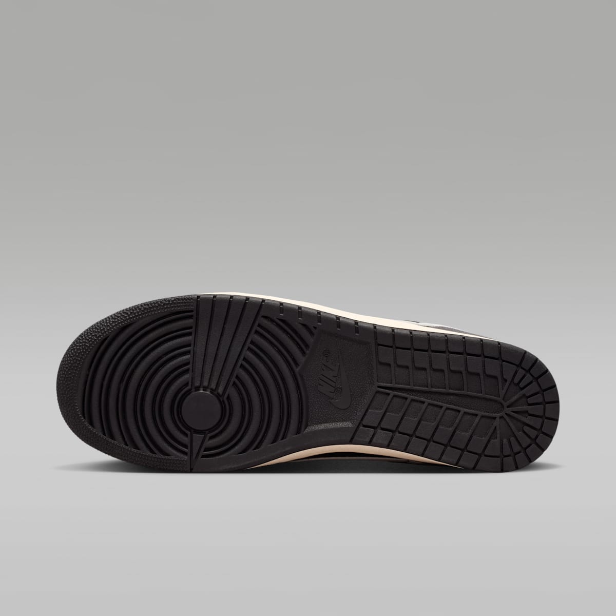 Air Jordan Skyline Low LE Men's Shoes - Black/Off White/Anthracite/Black - Image 2