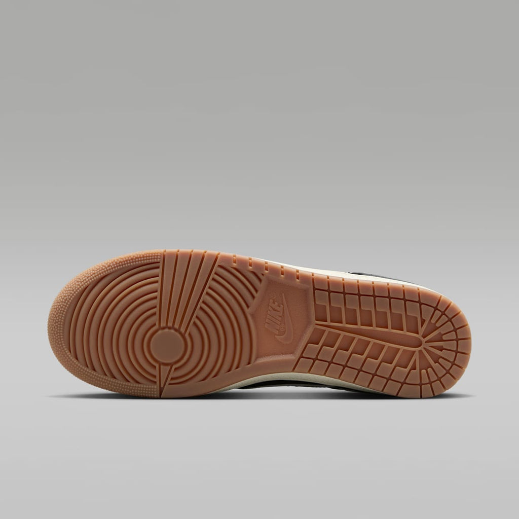 Air Jordan Skyline Low Men's Shoes - Black/Anthracite/Gum Medium Brown/Summit White - Image 2