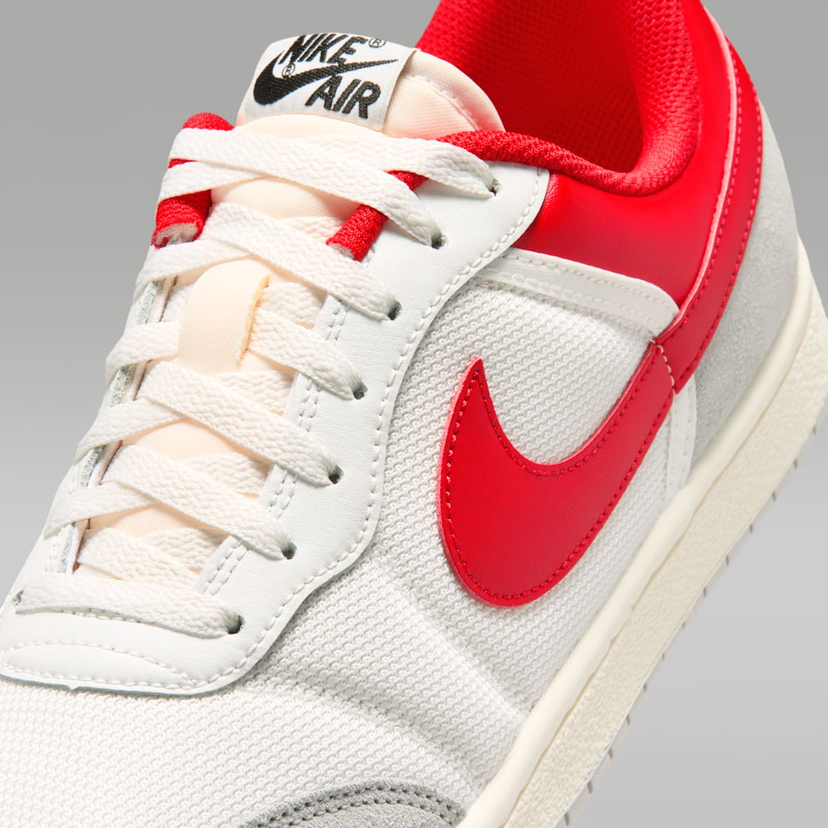 Air Jordan Skyline Low Men's Shoes - Summit White/University Red/Light Smoke Grey/Black - Image 7