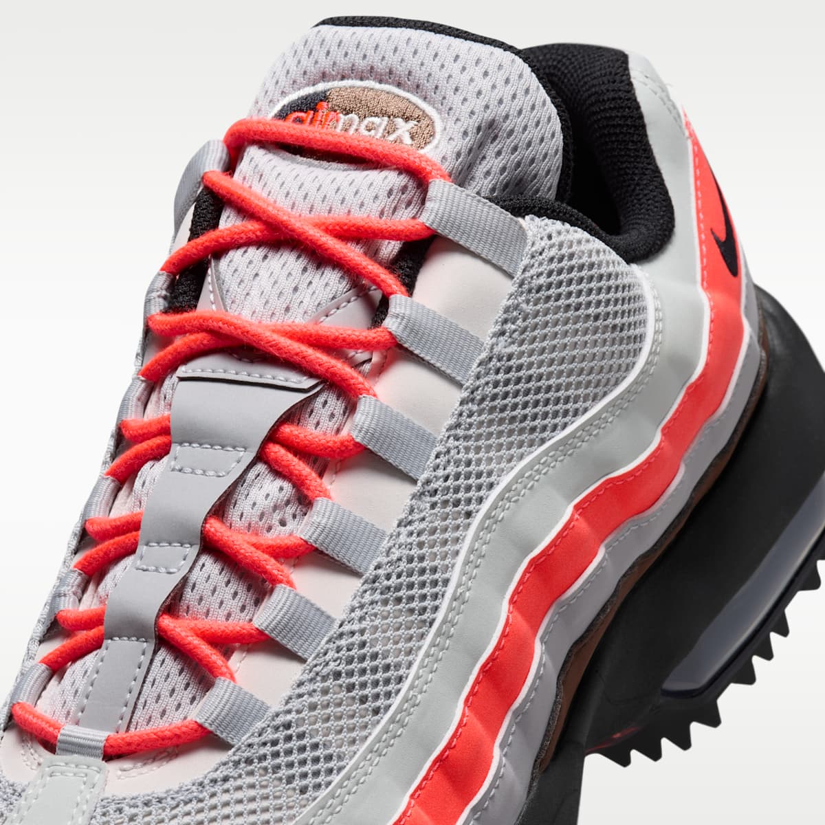 Women's Nike Air Max '95 G Golf Shoes - Light Silver/Light Smoke Grey/Bright Crimson/Black