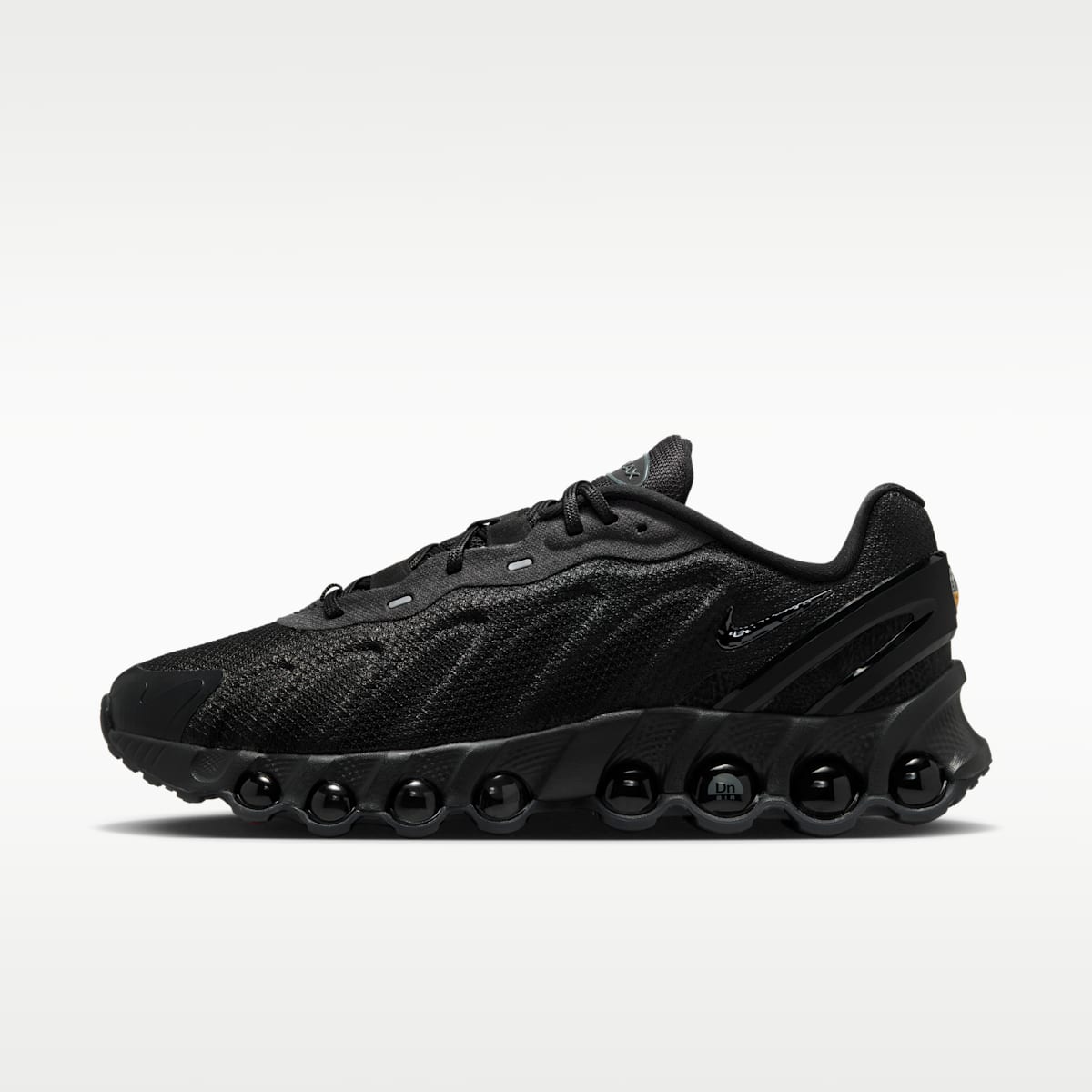 Nike Air Max Dn8 Men's Shoes - Black/Black - Image 1