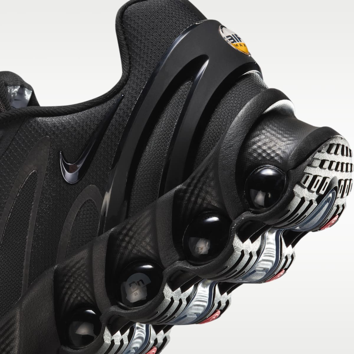 Nike Air Max Dn8 Men's Shoes - Black/Black/Anthracite/Anthracite - Image 8