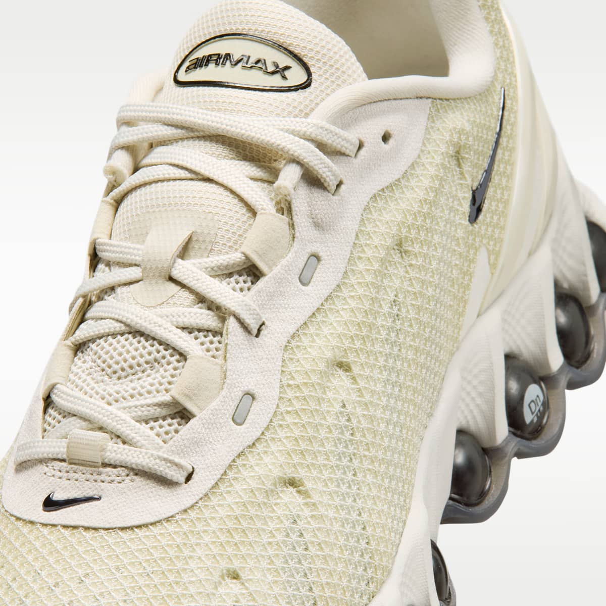 Nike Air Max Dn8 Men's Shoes - Light Bone/Light Bone/Black - Image 7
