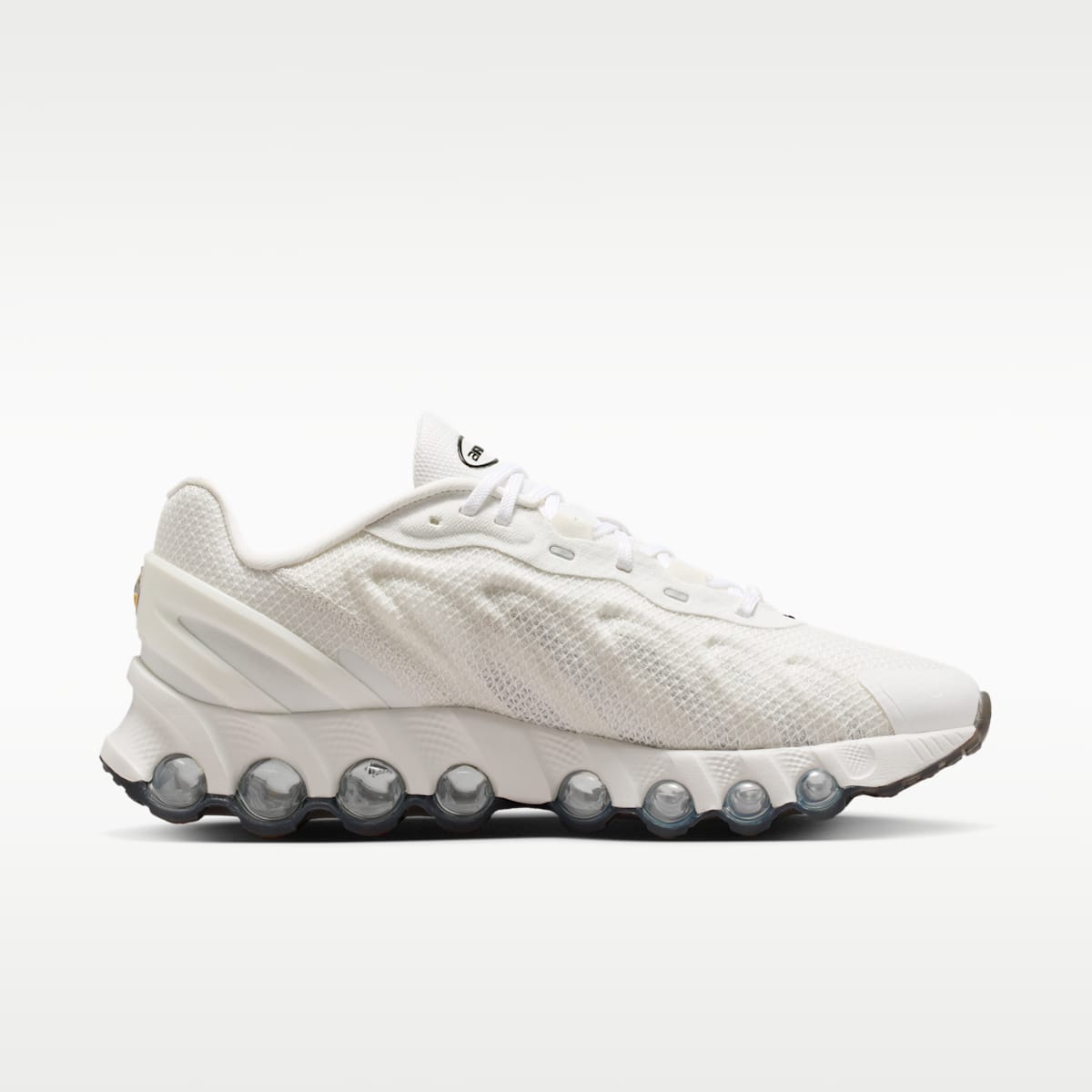 Nike Air Max Dn8 Men's Shoes - Summit White/Black - Image 3