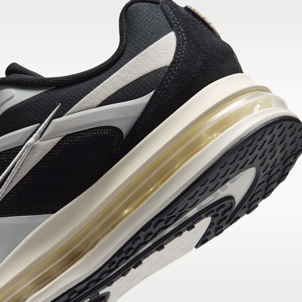 Nike Air Max Metro Men's Shoes - Pale Ivory/Black - Image 8