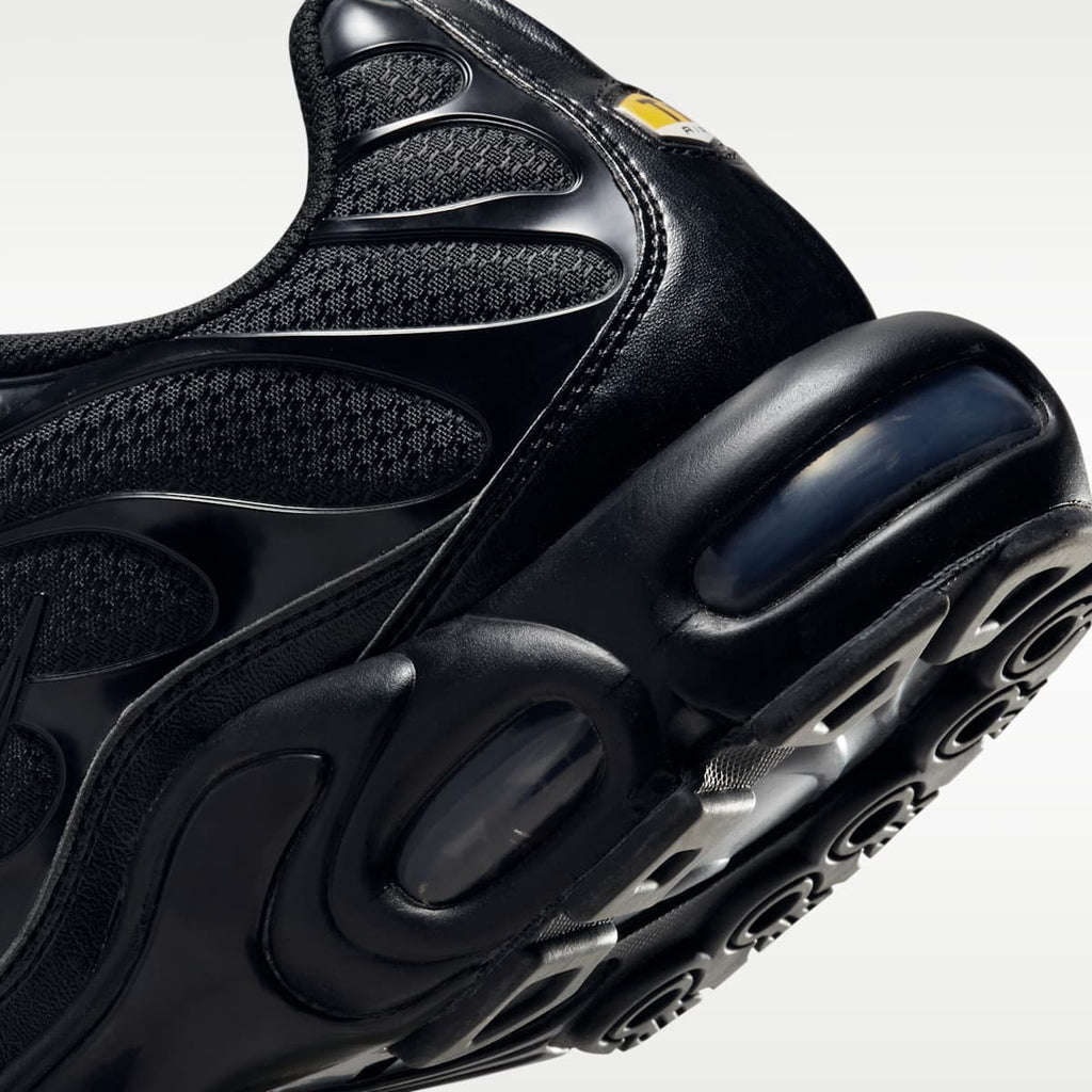 Nike Air Max Plus Men's Shoes - Black/Black/Black - Image 8