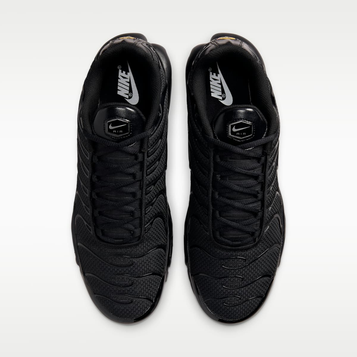 Nike Air Max Plus Men's Shoes - Black/Black/Black - Image 4